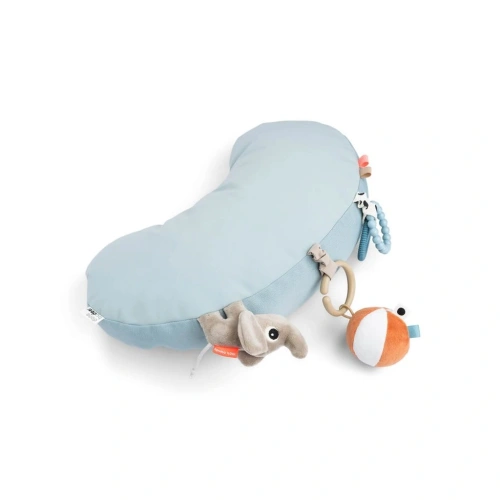 DONE BY DEER aktivní polštář Tiny farm modrá