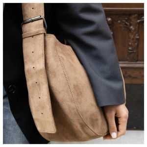 ELODIE DETAILS přebalovací taška Moon Bag Caramel Brown (7)