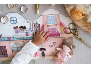 LITTLE DUTCH knížka se samolepkami Dům Rosa (10)