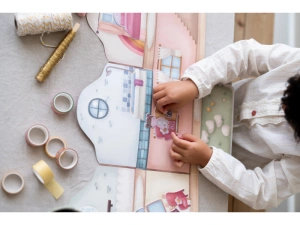 LITTLE DUTCH knížka se samolepkami Dům Rosa (5)