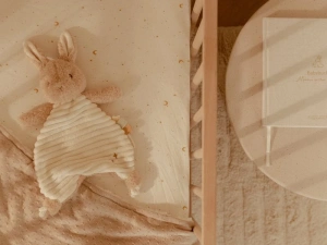 LITTLE DUTCH muchláček králíček Newborn Naturals (2)